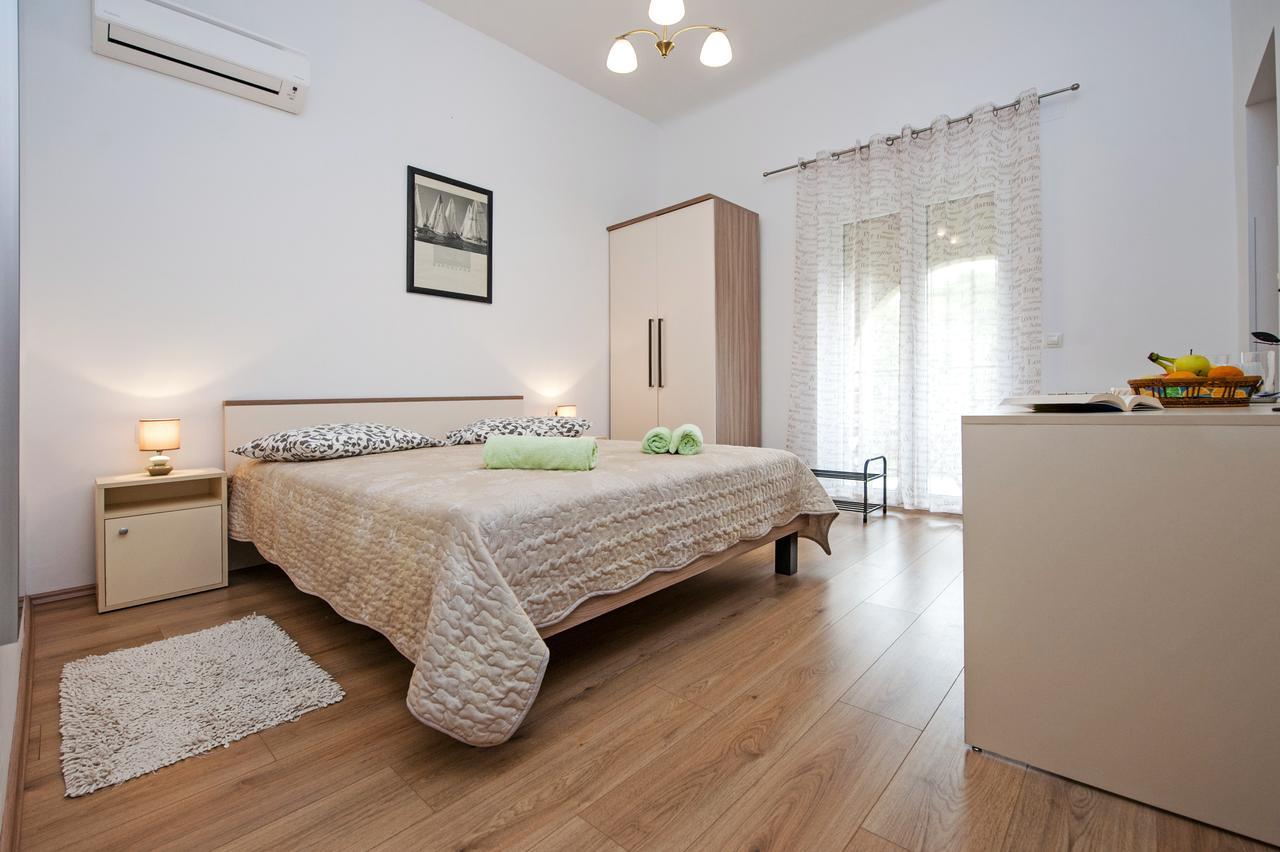 Apartments & Rooms Chiara Rovinj Room photo